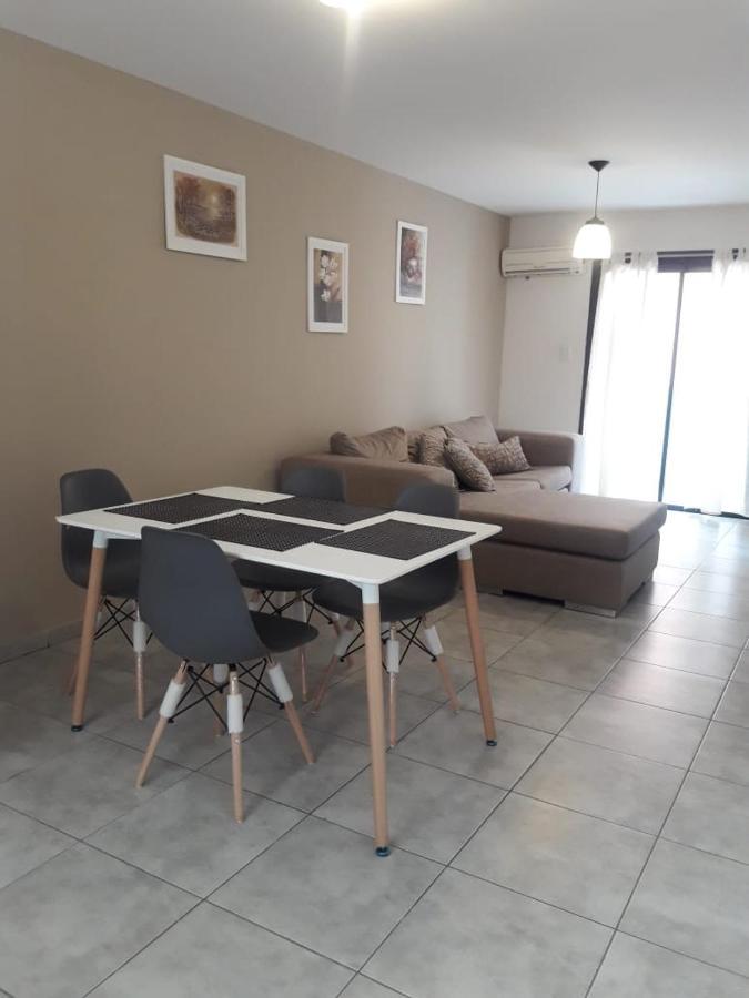Depto Amoblado En El Centro De La Capital De Cordoba Apartman Kültér fotó